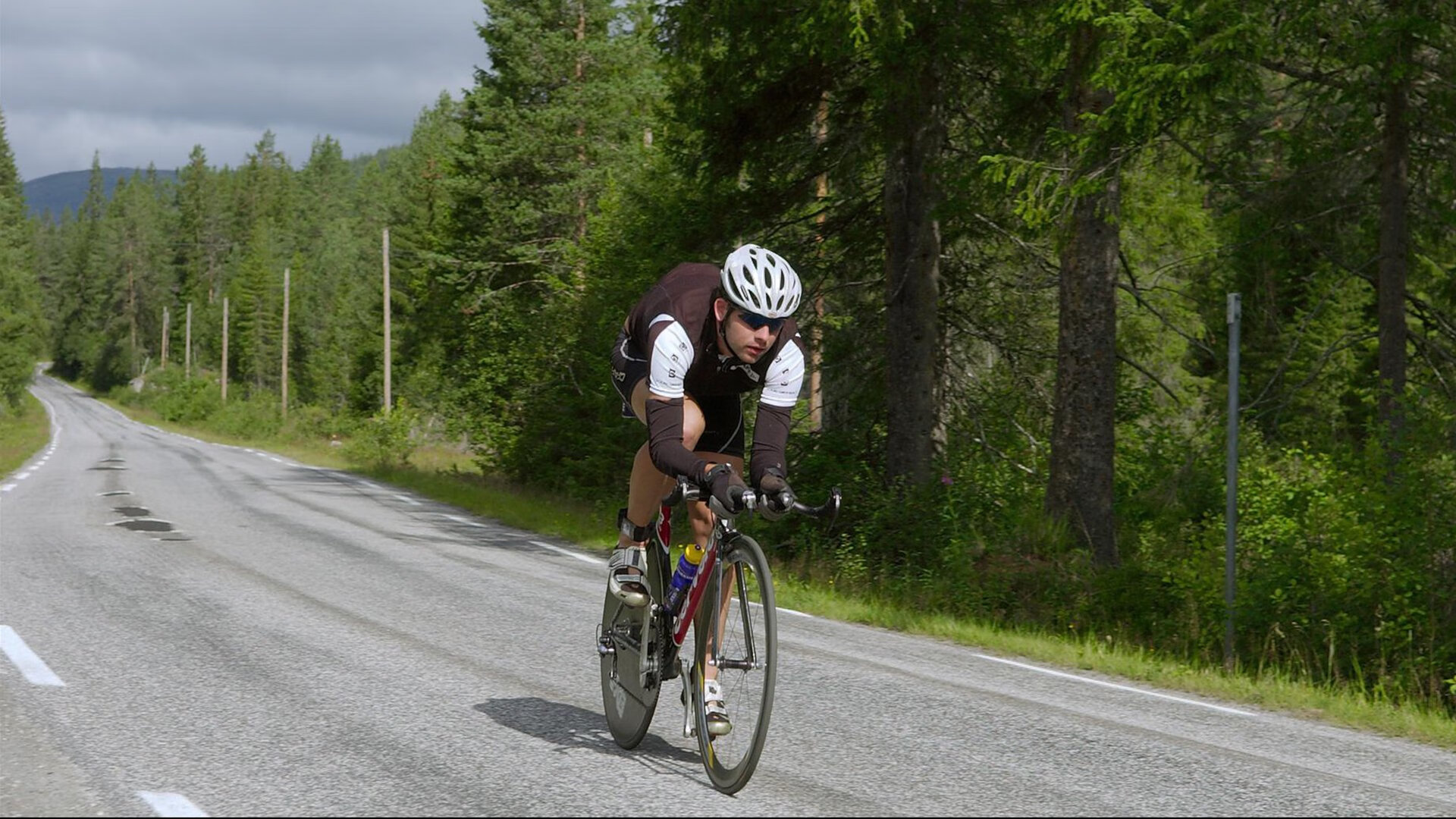 WRC精彩瞬间：超越极限的细节揭秘，超越极限官网